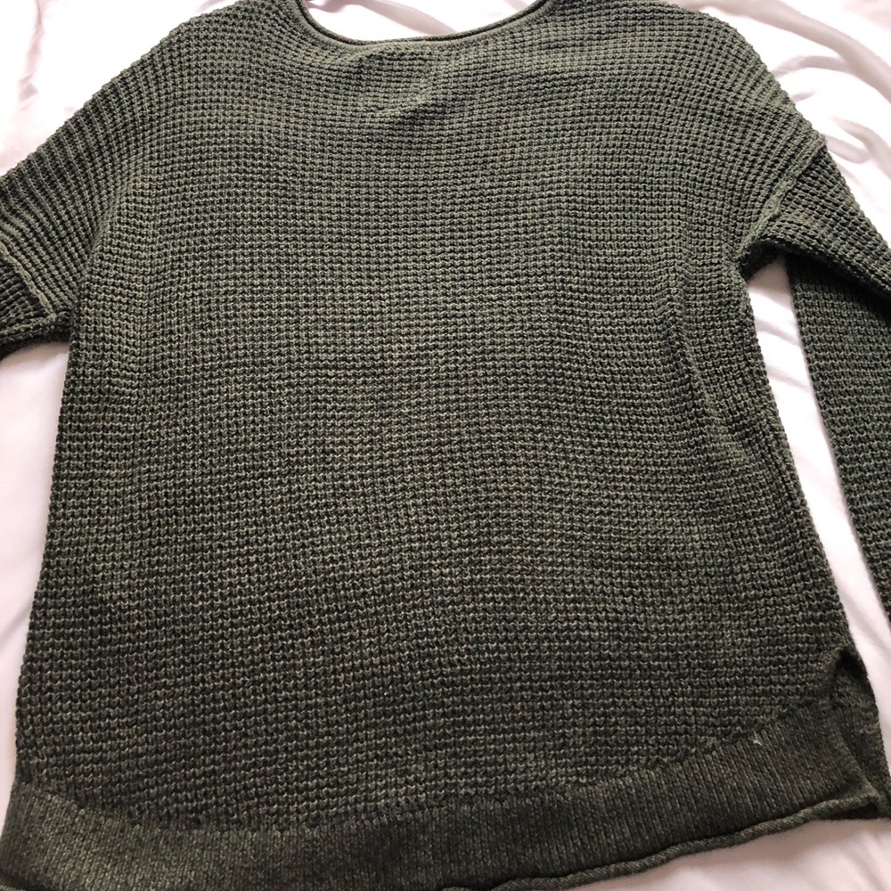 Hollister sweater
